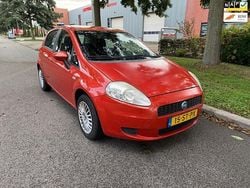 Oranje Gebruikt 2006 Fiat Grande Punto Dynamic Hatchback | € 699 (Eerlijke prijs)
