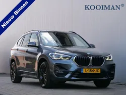 Grijs, metallic lak Gebruikt 2021 BMW X1 Comfort Edition SUV | € 28.395 (Eerlijke prijs)