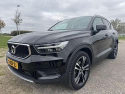 Zwart Gebruikt 2018 Volvo XC40 Momentum SUV | € 30.750 (Eerlijke prijs)