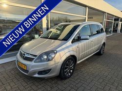 Grijs (metallic) Gebruikt 2010 Opel Zafira Edition MPV | € 5.450 (Iets duurder)
