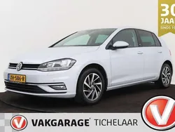 Wit Gebruikt 2018 VW Golf VII Sound Hatchback | € 14.499 (Eerlijke prijs)