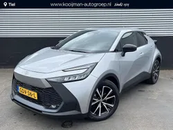 Shimmering silver metallic (grijs metallic) Gebruikt 2024 Toyota C-HR SUV | € 35.900 (Eerlijke prijs)