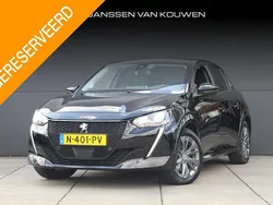 Zwart Gebruikt 2021 Peugeot e-208 Allure Hatchback | € 15.445 (Goede deal)