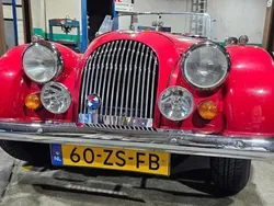 Rood, andere lak Gebruikt 1997 Morgan 4/4 Cabriolet | € 32.500