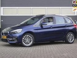 Blauw (metallic) Gebruikt 2019 BMW 218 Executive Stationwagen | € 18.900 (Goede deal)