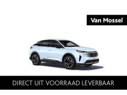 Wit Nieuw 2025 Peugeot e-3008 Allure SUV | € 46.440 (Goede deal)