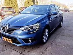 Blauw Gebruikt 2017 Renault Mégane GrandTour Zen Stationwagen | € 9.450 (Goede deal)