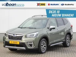 Groen, metallic lak Gebruikt 2021 Subaru Forester Premium SUV | € 36.950 (Eerlijke prijs)