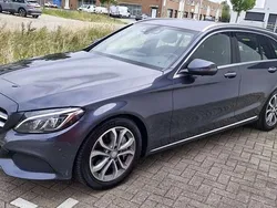 Grijs, metallic lak Gebruikt 2015 Mercedes C350e Stationwagen | € 16.499 (Eerlijke prijs)
