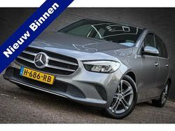 Grijs Gebruikt 2020 Mercedes B160 MPV | € 19.950