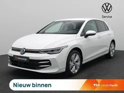 Wit Nieuw 2025 VW Golf VIII Edition Hatchback | € 36.450 (Goede deal)