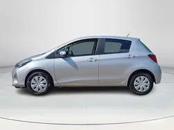 Grijs Gebruikt 2015 Toyota Yaris Comfort Hatchback | € 11.950 (Eerlijke prijs)