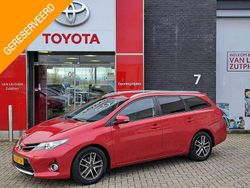 Rood Gebruikt 2014 Toyota Auris Touring Sports Trend Stationwagen | € 11.400 (Eerlijke prijs)