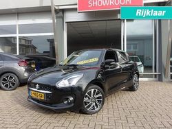 Zwart Gebruikt 2021 Suzuki Swift Style Hatchback | € 18.290 (Eerlijke prijs)