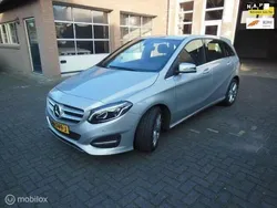 Grijs Gebruikt 2017 Mercedes B180 Ambition MPV | € 24.850