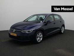 Blauw Gebruikt 2022 VW Golf VIII Active Hatchback | € 18.400 (Goede deal)