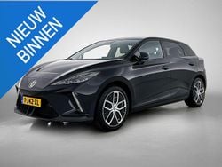 Zwart Gebruikt 2023 MG MG4 EV Luxury Hatchback | € 23.995 (Eerlijke prijs)