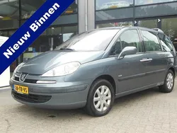 Grijs Gebruikt 2006 Peugeot 807 MPV | € 1.750