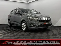 Grijs Gebruikt 2023 Dacia Sandero Expression Hatchback | € 16.950 (Eerlijke prijs)