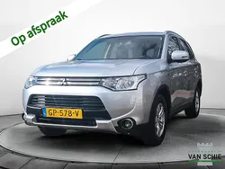 Grijs Gebruikt 2015 Mitsubishi Outlander P-HEV Edition SUV | € 12.900 (Eerlijke prijs)