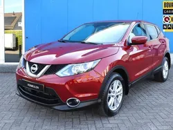 Rood Gebruikt 2016 Nissan Qashqai SUV | € 15.850 (Eerlijke prijs)