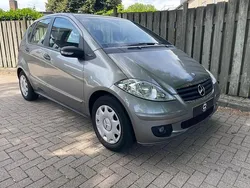 Grijs Gebruikt 2005 Mercedes A150 Classic MPV | € 4.755 (Iets duurder)