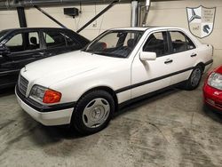 Wit Gebruikt 1993 Mercedes C200 Elegance | € 7.950