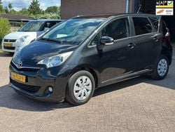 Zwart Gebruikt 2012 Toyota Verso-S MPV | € 7.750 (Eerlijke prijs)