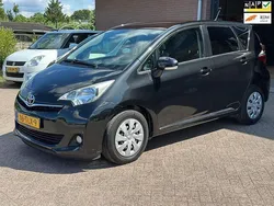 Zwart Gebruikt 2012 Toyota Verso-S MPV | € 7.995 (Eerlijke prijs)