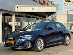 Blauw Gebruikt 2024 Audi A3 Hatchback | € 31.950 (Goede deal)