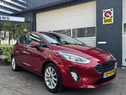 Rood Gebruikt 2017 Ford Fiesta Titanium Hatchback | € 13.950 (Goede deal)