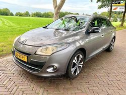 Grijs, metallic lak Gebruikt 2011 Renault Mégane GrandTour Bose Edition Stationwagen | € 2.589 (Eerlijke prijs)
