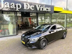 Zwart Gebruikt 2013 Mercedes CLA180 Ambition Sedan | € 14.950 (Eerlijke prijs)