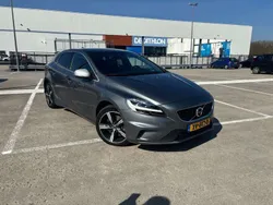 Grijs Gebruikt 2019 Volvo V40 Stationwagen | € 18.500 (Eerlijke prijs)