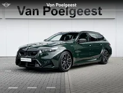 Groen Nieuw 2025 BMW M5 Comfort Edition Stationwagen | € 174.722 (Eerlijke prijs)