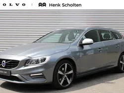 Grijs Gebruikt 2017 Volvo V60 R-Design Stationwagen | € 22.645 (Duur)