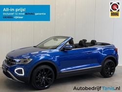 Blauw, metallic lak Gebruikt 2024 VW T-Roc Cabriolet Style Cabriolet | € 39.750 (Duur)