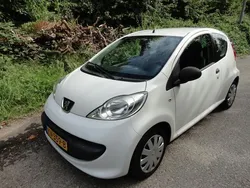 Wit Gebruikt 2008 Peugeot 107 Hatchback | € 1.850 (Eerlijke prijs)
