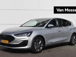 Grijs Gebruikt 2023 Ford Focus Titanium Hatchback | € 21.945 (Goede deal)
