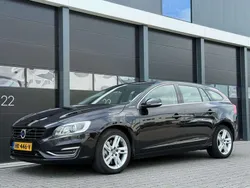 Zwart, metallic lak Gebruikt 2015 Volvo V60 Stationwagen | € 7.450 (Eerlijke prijs)