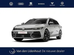Grijs Nieuw 2025 VW Passat R-line Edition Stationwagen | € 58.232 (Eerlijke prijs)