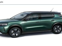 Groen Nieuw 2025 Opel Frontera SUV | € 35.640