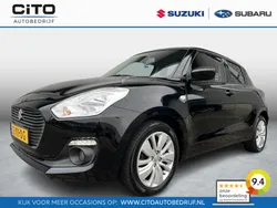 Zwart, metallic lak Gebruikt 2019 Suzuki Swift Hatchback | € 12.950 (Eerlijke prijs)