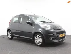 Grijs Gebruikt 2013 Peugeot 107 Active Hatchback | € 5.750 (Eerlijke prijs)