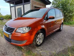 Oranje Gebruikt 2009 VW Touran Comfortline MPV | € 2.000 (Iets duurder)