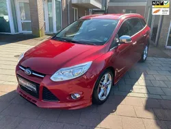 Rood Gebruikt 2012 Ford Focus ST-Line Stationwagen | € 6.945 (Eerlijke prijs)