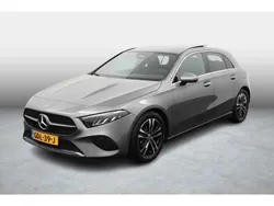 Grijs Gebruikt 2024 Mercedes A180 Edition Stationwagen | € 38.950 (Eerlijke prijs)