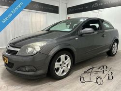 Grijs Gebruikt 2009 Opel Astra GTC Business Hatchback | € 2.199 (Goede deal)