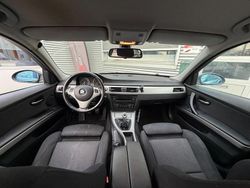 Grijs (metallic) Gebruikt 2006 BMW 318 Executive Sedan | € 3.490 (Iets duurder)