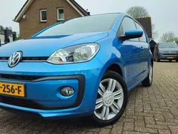 Blauw Gebruikt 2017 VW up! high up! Hatchback | € 9.750 (Iets duurder)